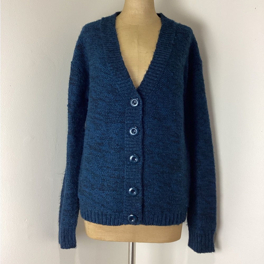 Forever 21 V neck cardigan sweater